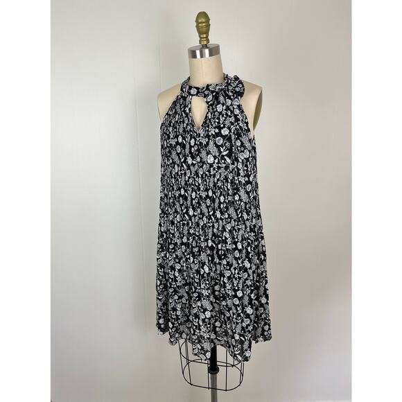 Cato Dresses & Skirts - Cato NWT Black Floral Trapeze Dress Small Tie Scarf Neck Black White Oversized